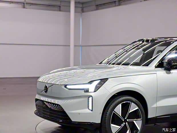 沃爾沃(進口) 沃爾沃EX90 2023款 基本型