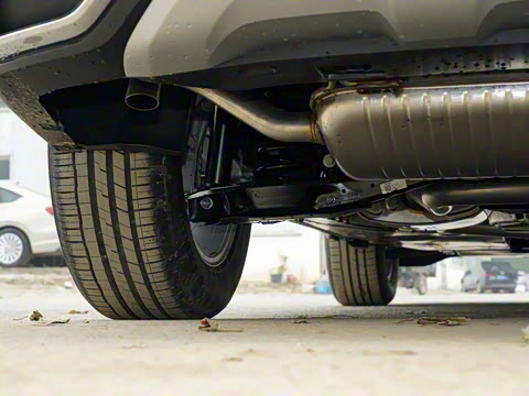 2021款 330TSI 两驱豪华版 2021款 330TSI 两驱豪华版