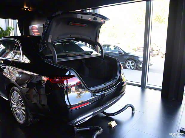 北京奔馳 奔馳E級 2021款 E 300 L 基本型