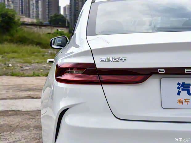 吉利幾何 吉利幾何G6 2024款 410 尊貴型
