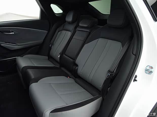 广汽埃安 AION LX 2022款 PLUS 双电机版 广汽埃安 AION LX 2022款 PLUS 双电机版