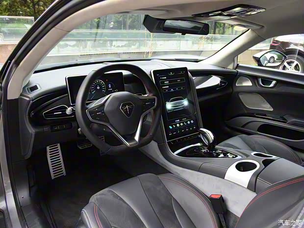 前途汽车 前途K50 2018款 标准型 前途汽车 前途K50 2018款 标准型