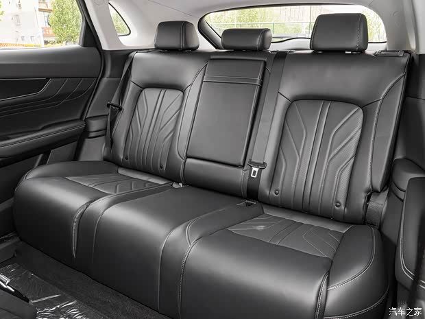 長安汽車 長安UNI-K 2023款 2.0T 四驅(qū)悅享型