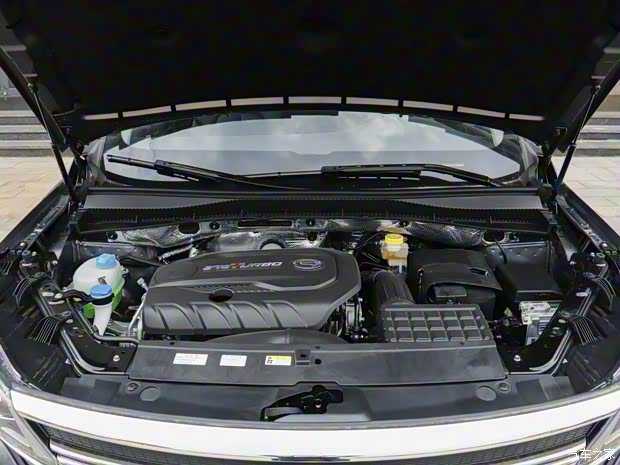 广汽乘用车 传祺GS5 2020款 270T 自动尊享版