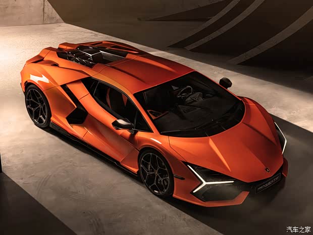 兰博基尼 Revuelto 2023款 基本型