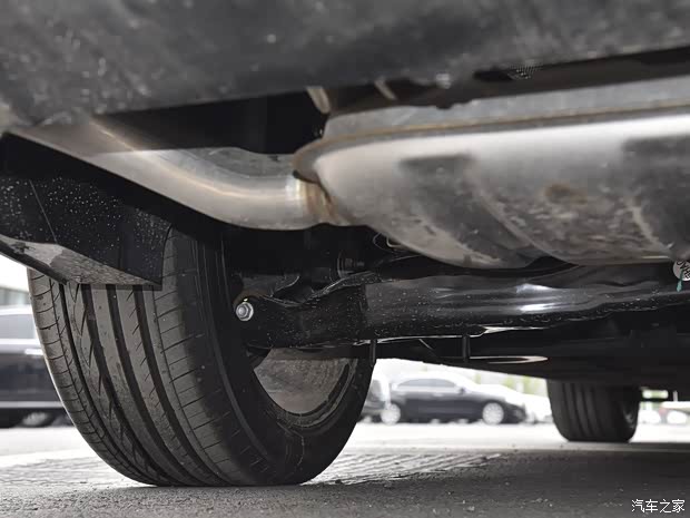 一汽红旗 红旗H5 2019款 30TD 智联韵动版 一汽红旗 红旗H5 2019款 30TD 智联韵动版