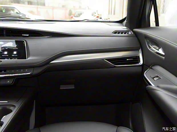 上汽通用凱迪拉克 凱迪拉克XT4 2018款 28T 兩驅(qū)領(lǐng)先型