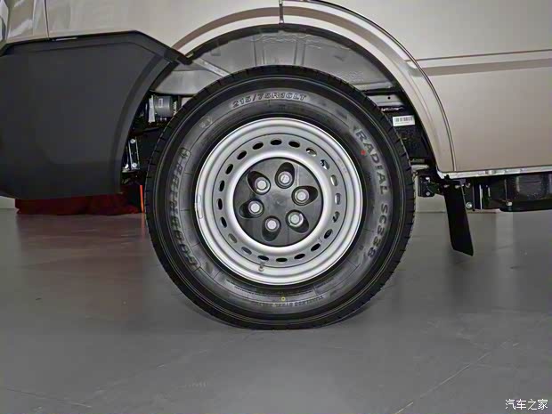 南京依维柯 依维柯得意 2023款 多功能客车