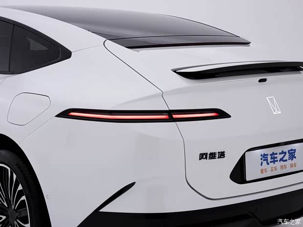 阿维塔科技 阿维塔12 2023款 双电机版 阿维塔科技 阿维塔12 2023款 双电机版