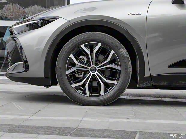 豐田(進口) 皇冠(進口) 2023款 雙擎 2.5L SportCross