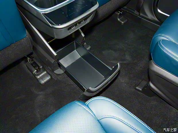 吉利汽車 嘉際 2023款 嘉際L 1.5TD DCT尊貴型