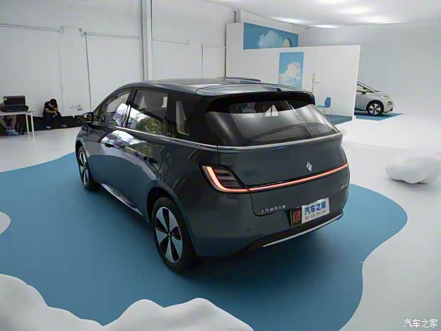 上汽通用五菱 宝骏云朵 2023款 460km 高配版 上汽通用五菱 宝骏云朵 2023款 460km 高配版