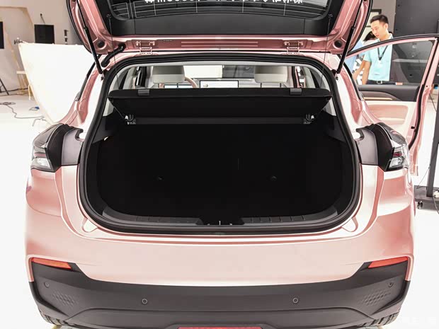 几何汽车 几何M6 2022款 580 旗舰型