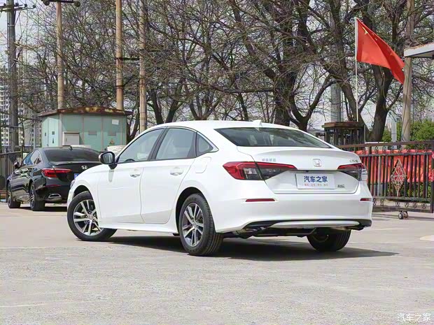 东风本田 思域 2023款 240TURBO CVT劲势版 东风本田 思域 2023款 240TURBO CVT劲势版