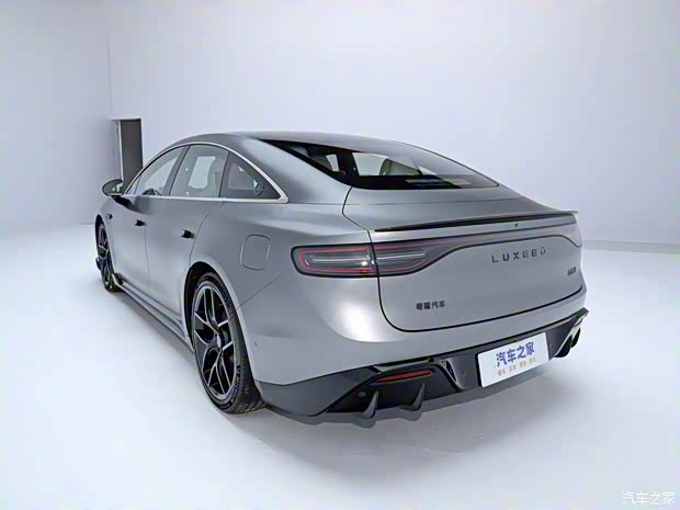 智界汽車 智界S7 2023款 Max RS 四驅(qū)旗艦版