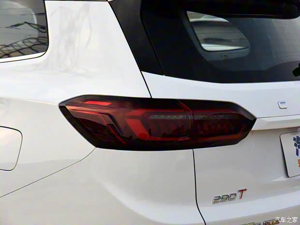 奇瑞汽车 瑞虎8 PLUS 2021款 290TGDI DCT豪享版