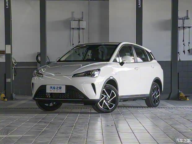 合众汽车 哪吒AYA 2023款 318 合众汽车 哪吒AYA 2023款 318