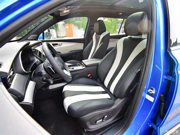 上汽集团 荣威RX5 MAX 2019款 基本型 上汽集团 荣威RX5 MAX 2019款 基本型