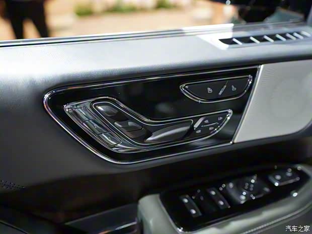 林肯(進(jìn)口) 領(lǐng)航員 2022款 基本型