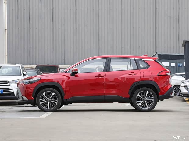 广汽丰田 锋兰达 2022款 2.0L CVT豪华PLUS版 广汽丰田 锋兰达 2022款 2.0L CVT豪华PLUS版