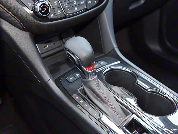 上汽通用雪佛蘭 探界者 2021款 Redline 550T 自動四驅(qū)RS