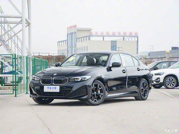 华晨宝马 宝马i3 2024款 eDrive 40 L 曜夜套装 华晨宝马 宝马i3 2024款 eDrive 40 L 曜夜套装