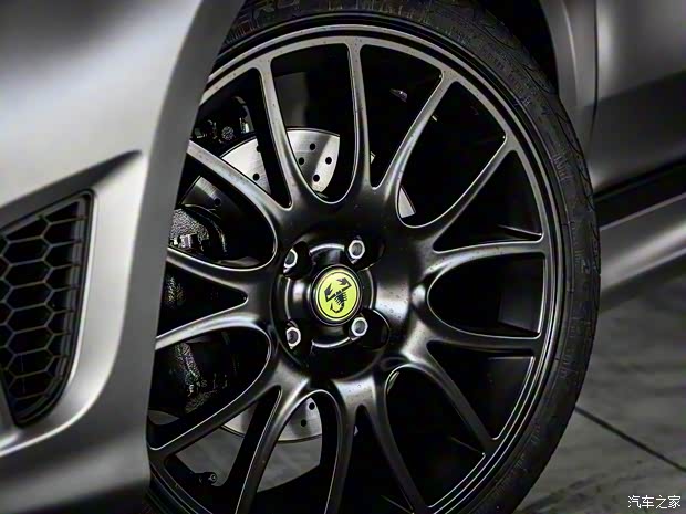 菲亚特(进口) 菲亚特500 2020款 595 Abarth Pista 菲亚特(进口) 菲亚特500 2020款 595 Abarth Pista