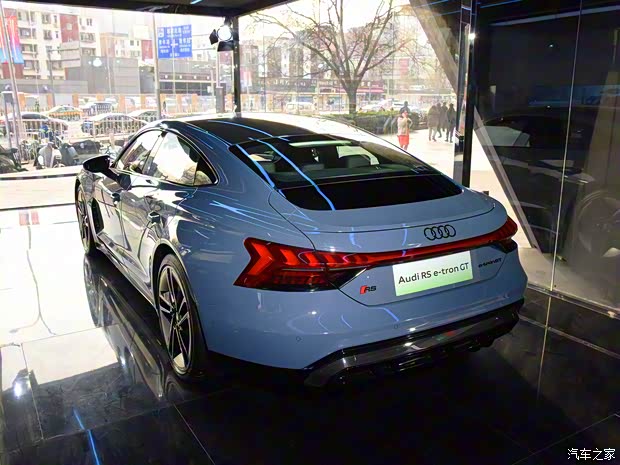 Audi Sport 奧迪RS e-tron GT 2021款 基本型