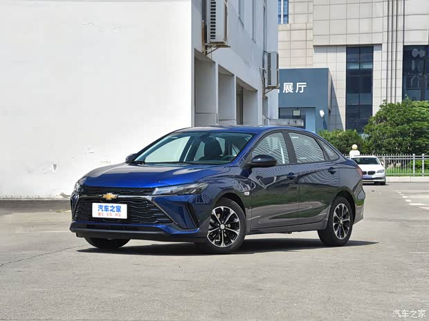 上汽通用雪佛兰 科鲁泽 2023款 1.3T 基本型 上汽通用雪佛兰 科鲁泽 2023款 1.3T 基本型