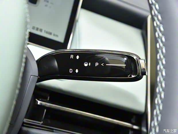 远航汽车 远航Y6 2023款 620km 四驱尊享版 远航汽车 远航Y6 2023款 620km 四驱尊享版