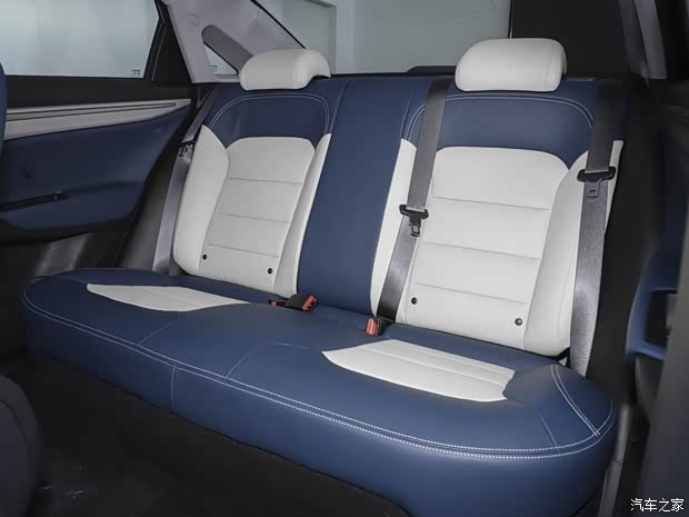 睿藍(lán)汽車 楓葉60s PRO 2023款 滿電版 磷酸鐵鋰 睿藍(lán)汽車 楓葉60s PRO 2023款 滿電版 磷酸鐵鋰