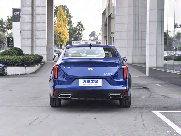 上汽通用凯迪拉克 凯迪拉克CT4 2022款 28T 豪华型