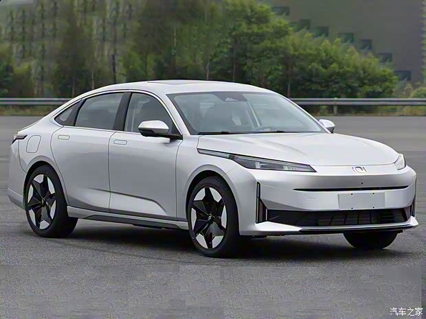 长安启源 长安启源A05 2023款 140kW 基本型 长安启源 长安启源A05 2023款 140kW 基本型