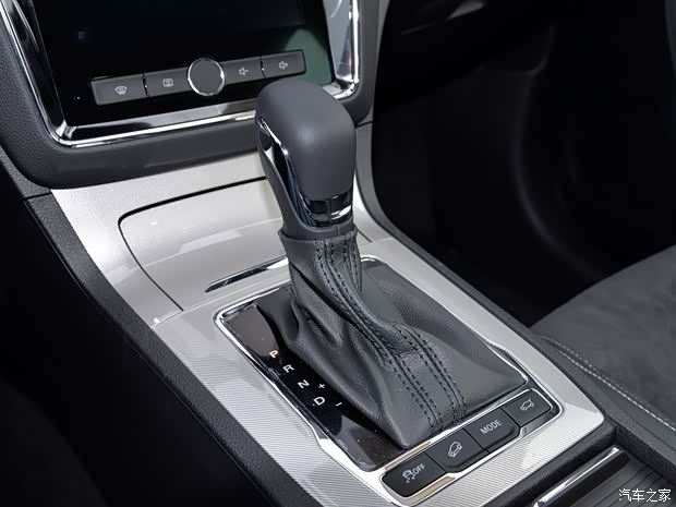 上汽集團(tuán) 榮威RX5新能源 2019款 eRX5 50T 互聯(lián)網(wǎng)超越智尊版