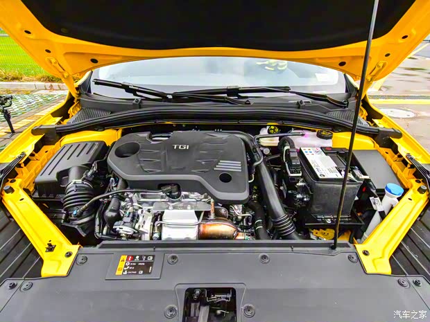 上汽集团 名爵5 2021款 1.5T DCT基本型