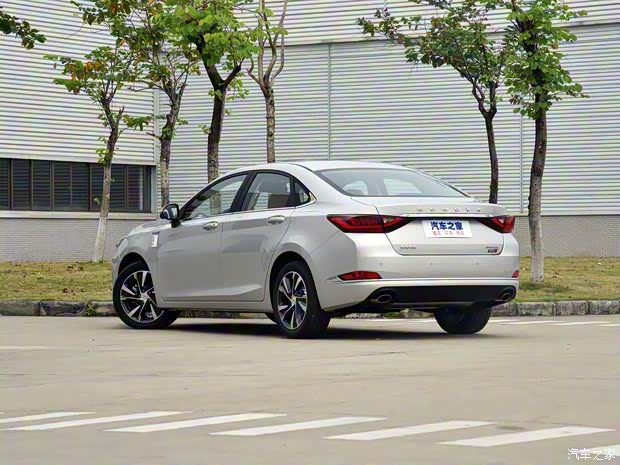 北京汽车 绅宝智道 2019款 260T 自动高配型 北京汽车 绅宝智道 2019款 260T 自动高配型