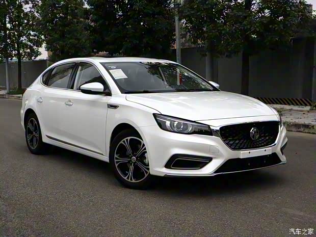 上汽集团 名爵6新能源 2018款 45T E-DRIVE智驱混动尊享互联网版