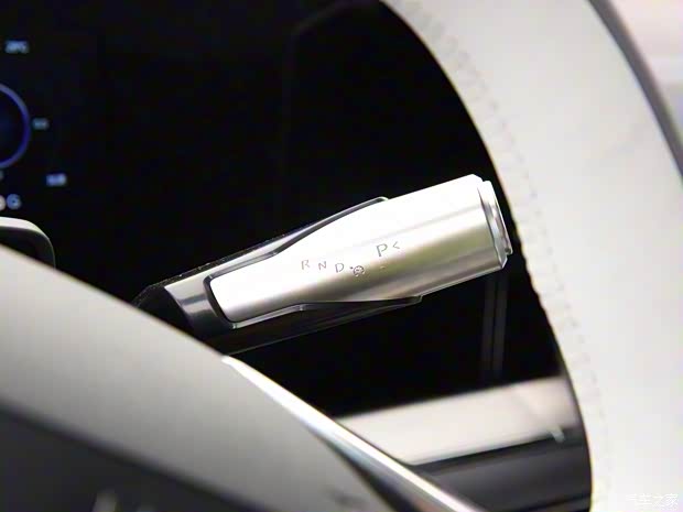 華人運(yùn)通 高合HiPhi Y 2023款 765km 旗艦版