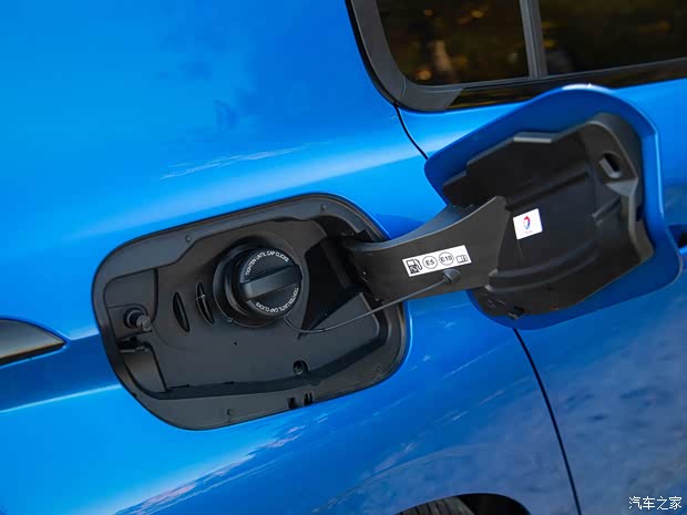 標(biāo)致(進(jìn)口) 標(biāo)致308新能源(進(jìn)口) 2021款 HYBRID