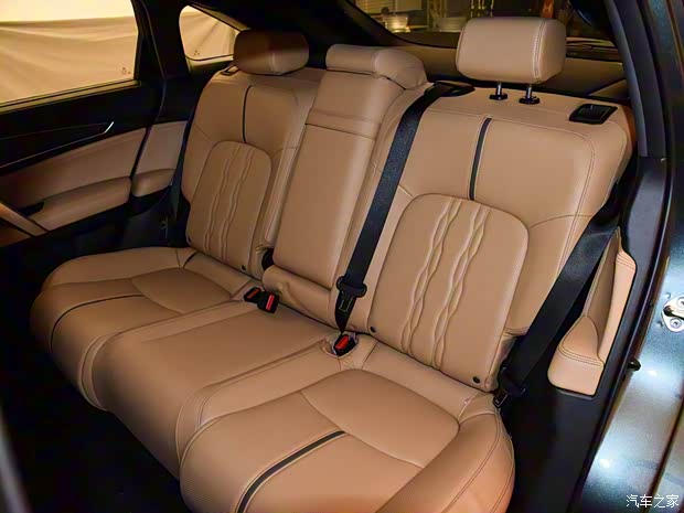 东风本田 本田UR-V 2020款 370TURBO 四驱高配版