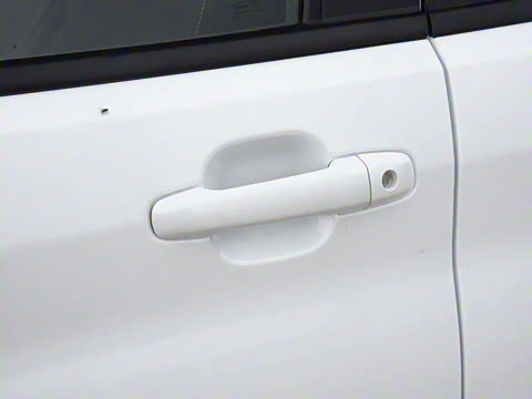 2023款 2.0L 长轴创享型 9座 2023款 2.0L 长轴创享型 9座