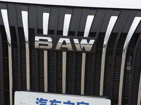 2023款 2.0L 长轴创享型 9座 2023款 2.0L 长轴创享型 9座