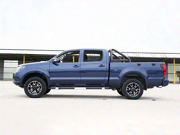 曙光汽車 黃?！ご笈?2022款 2.8T先鋒版手動柴油兩驅(qū)創(chuàng)富型平底貨箱JE493ZLQ6H