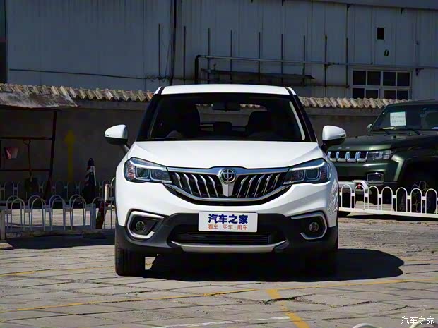 华晨中华 中华V3 2017款 1.5T 手动精英型