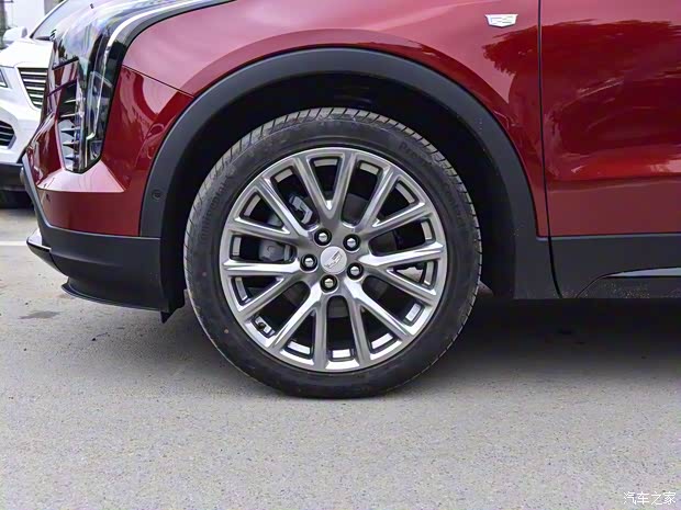 上汽通用凯迪拉克 凯迪拉克XT4 2022款 28T 四驱铂金运动版