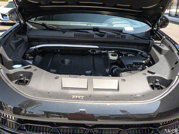 領(lǐng)克 領(lǐng)克05 2022款 05+ 2.0TD 黑色版