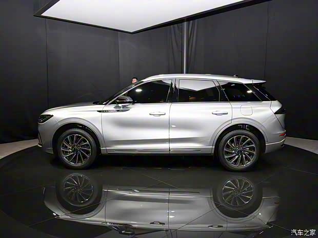 長安林肯 冒險(xiǎn)家 2023款 混動(dòng)基本型