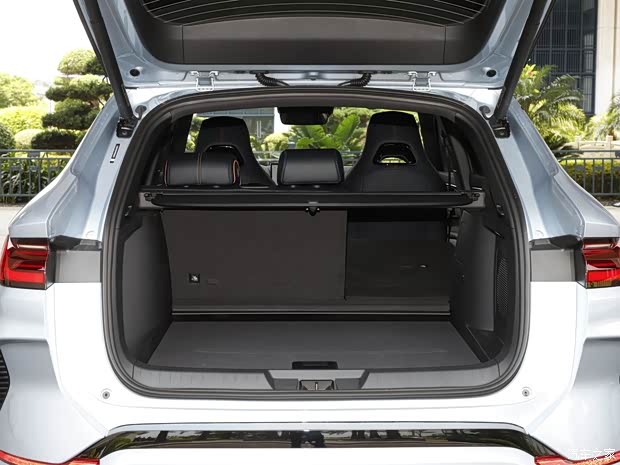 比亚迪 宋PLUS新能源 2023款 冠军版 605KM 旗舰PLUS