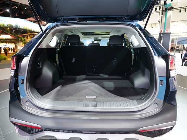 起亚(进口) SPORTAGE 2023款 HEV 美国版 起亚(进口) SPORTAGE 2023款 HEV 美国版