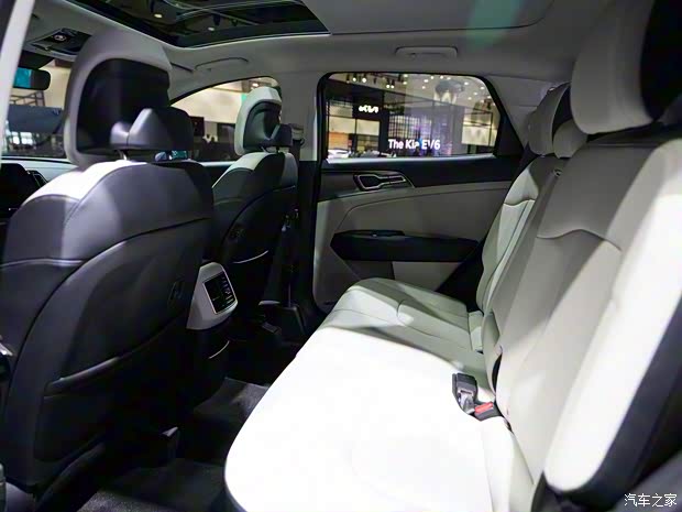 起亚(进口) SPORTAGE 2023款 HEV 美国版 起亚(进口) SPORTAGE 2023款 HEV 美国版